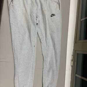 Nike Light Gray Men’s Sweats Size M